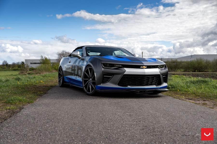  Chevrolet Camaro SS Convertible on Vossen Wheels (CVT) 2017 года  (фото 6 из 20)